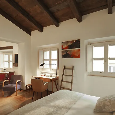 Boutique Albero Nascosto 3* Trieste
