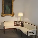 Boutique Albero Nascosto فندق ترييستي